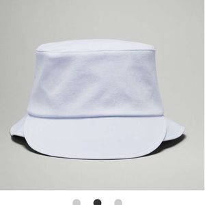 Lululemon Womens Wide Brim Bucket Hat
Blissful Blue s/m